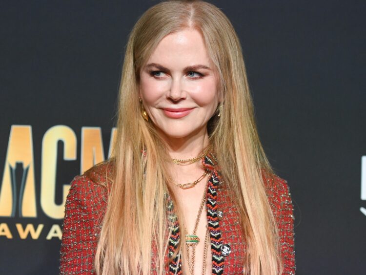 brooke flores feet 3