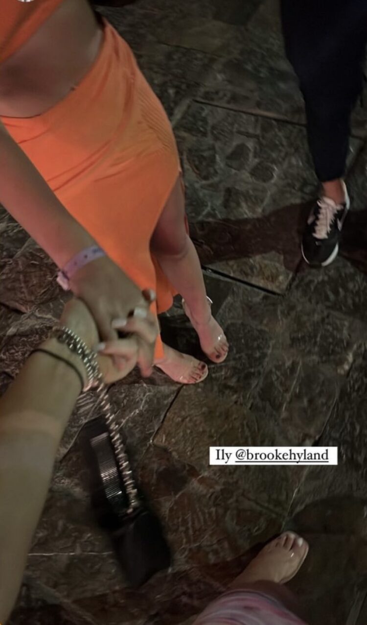 brooke hyland feet 5