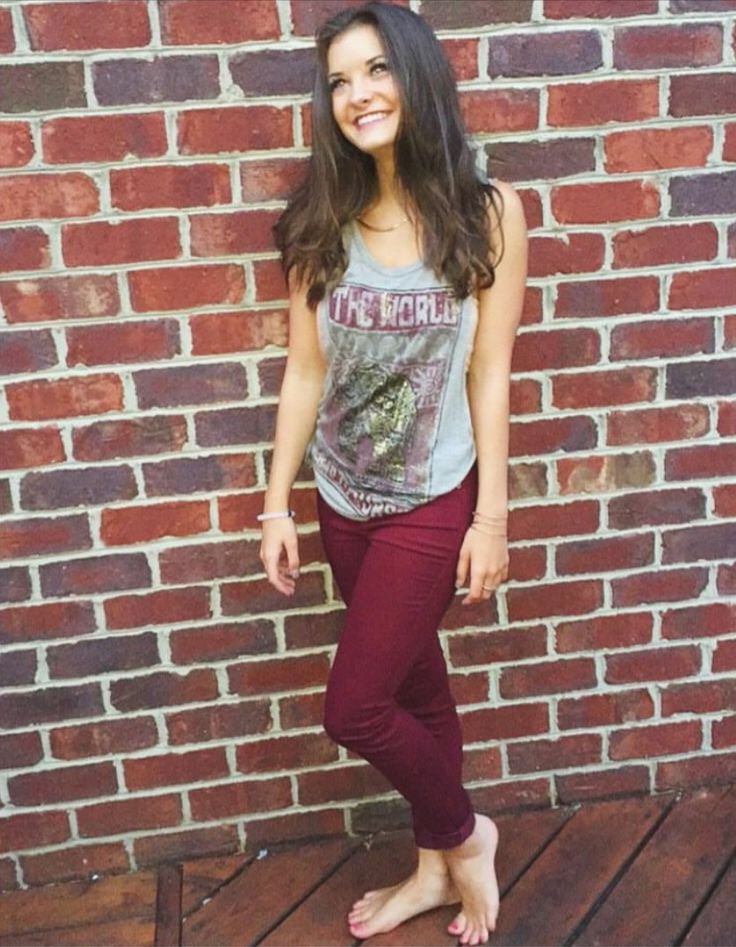 brooke hyland feet 6