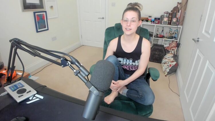 brooke lawson feet 1