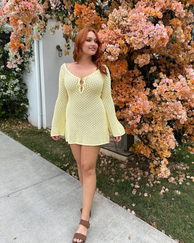 brooke nichole lee feet 6