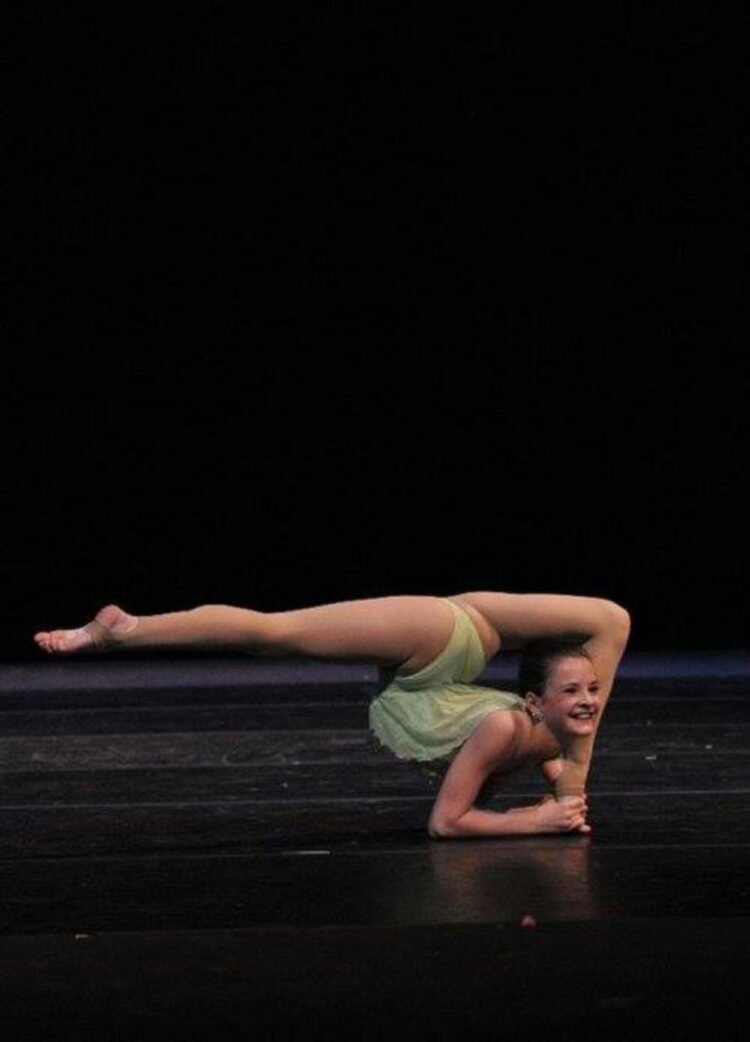 brooke ortega feet 4