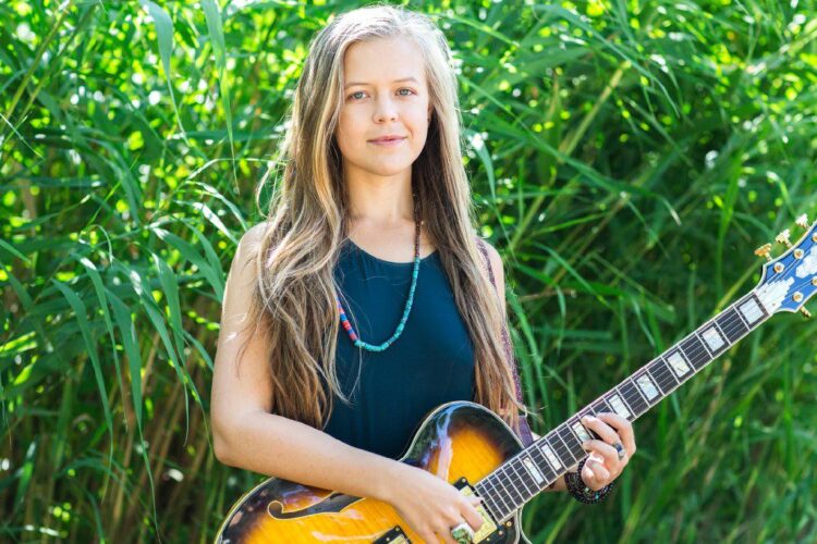 brooklyn elbert feet 5