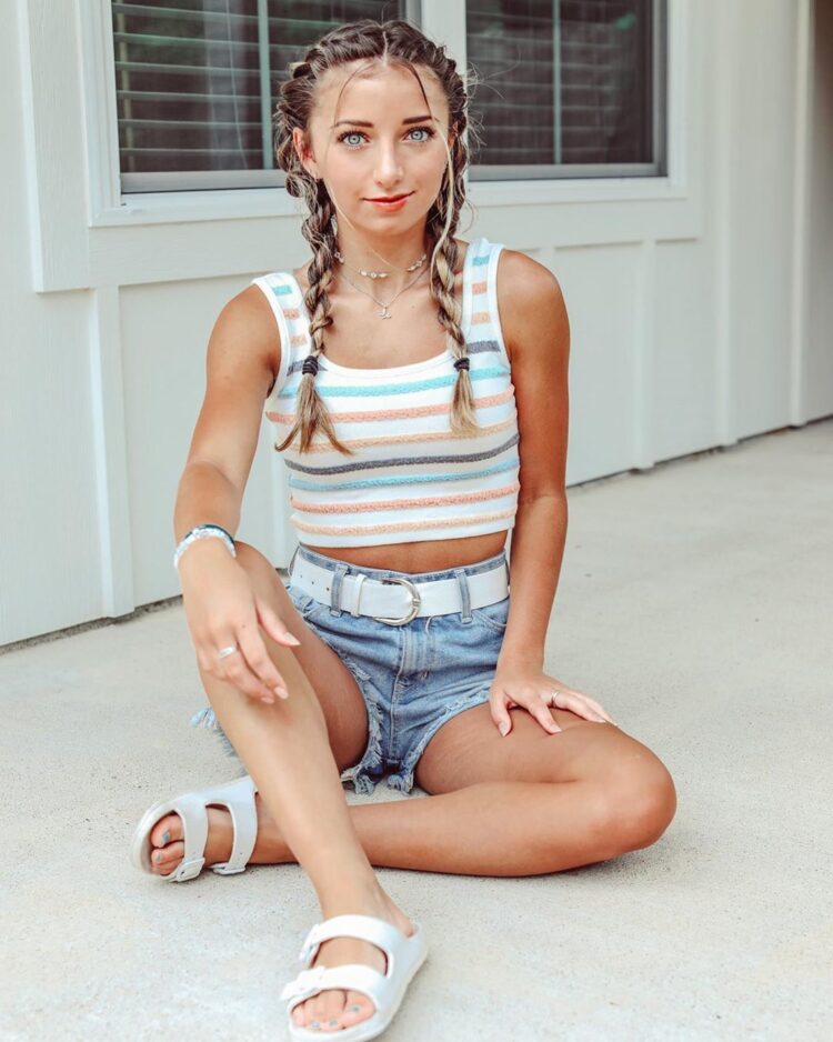 brooklyn mcknight feet