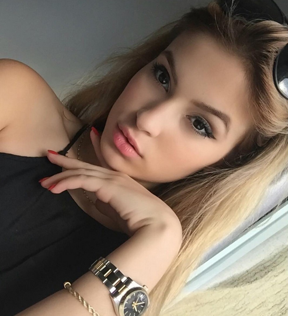 bruna altieri feet 6