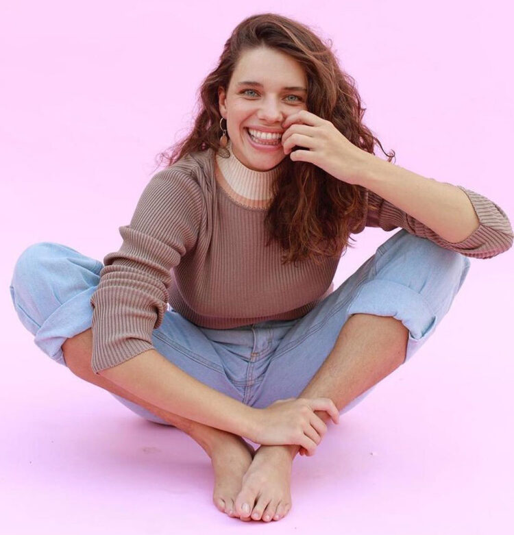 bruna linzmeyer feet 3