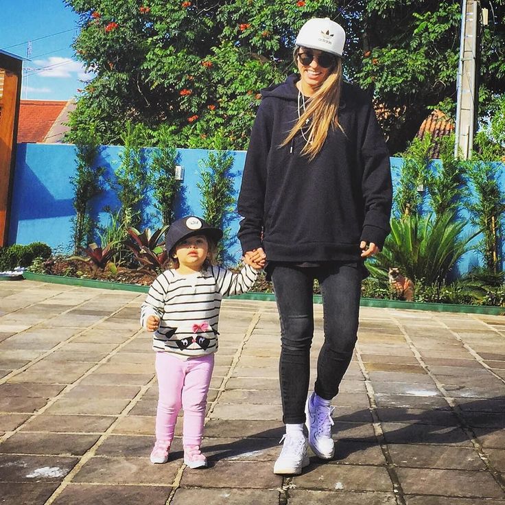 bruna manzoni bravo feet