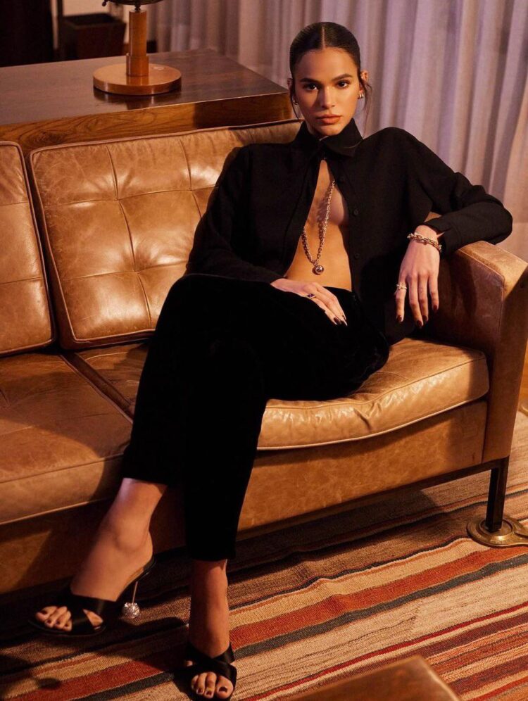 bruna marquezine feet 5