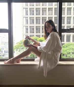 bruna tenorio feet 1