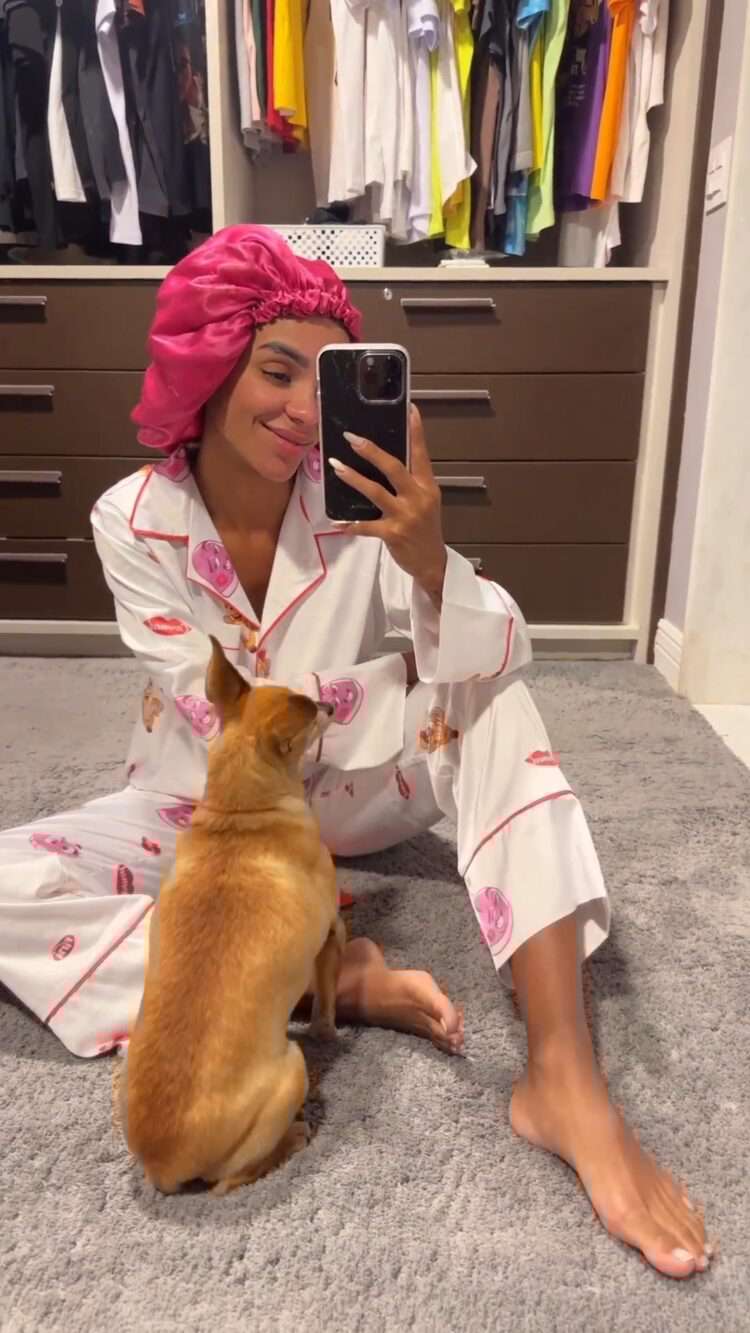 brunna goncalves feet 1