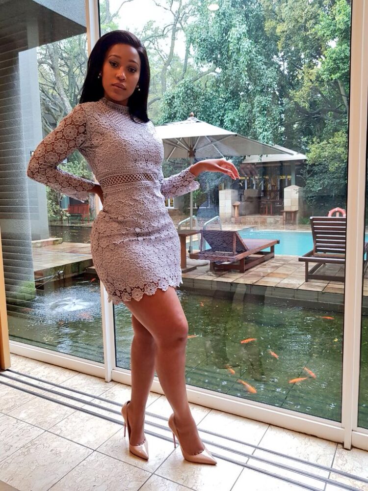 buhle samuels feet 4