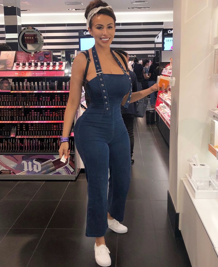 bunnie barreras feet