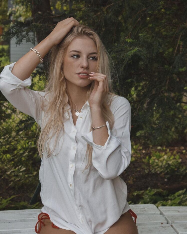 caall.me .annaa feet