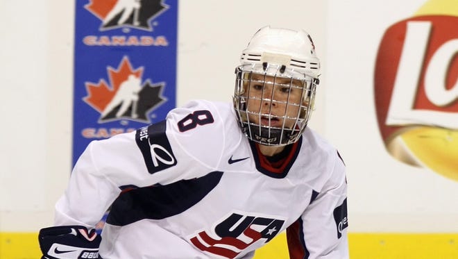 caitlin cahow feet 5