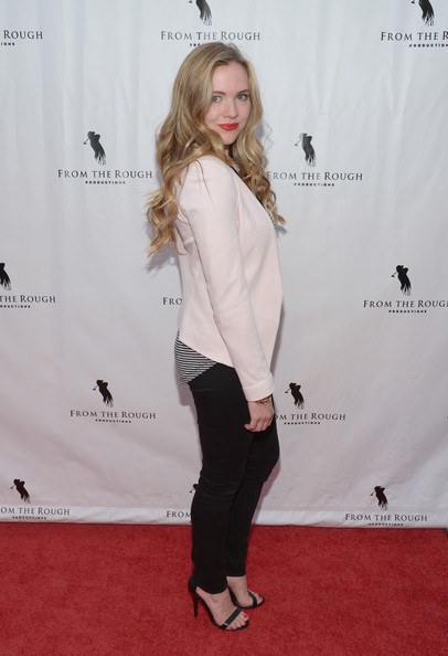 caitlin custer feet 5