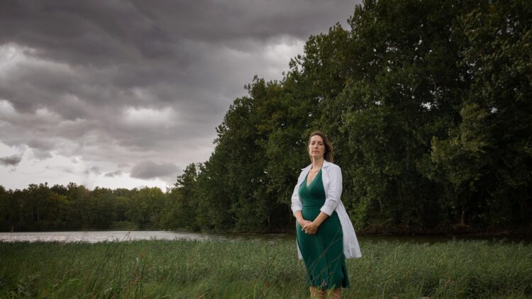 caitlin fuentes feet 2