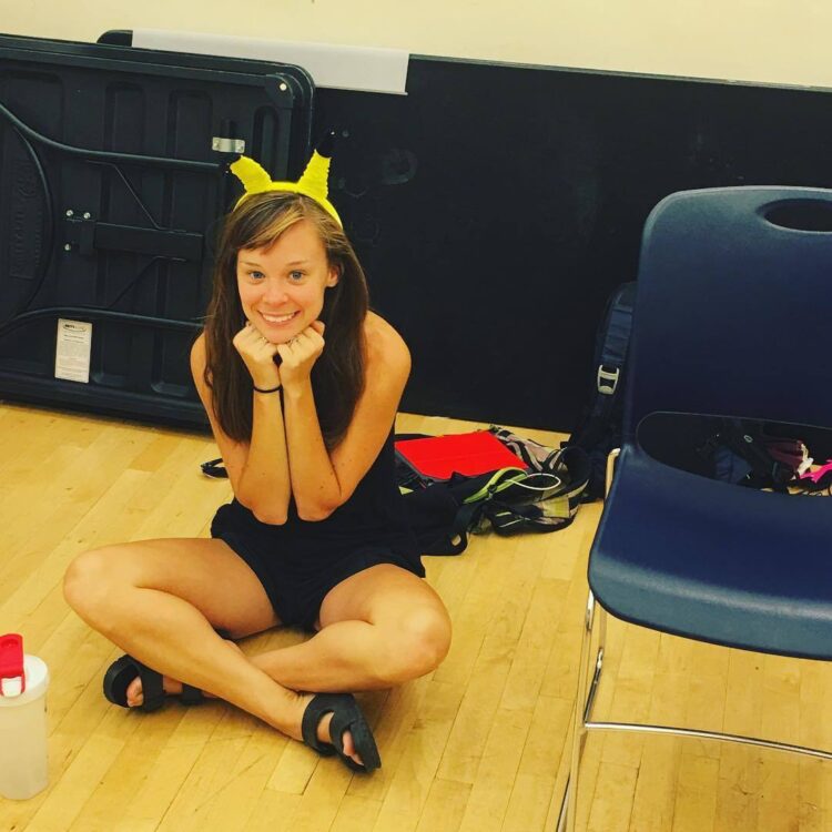 caitlin houlahan feet 2