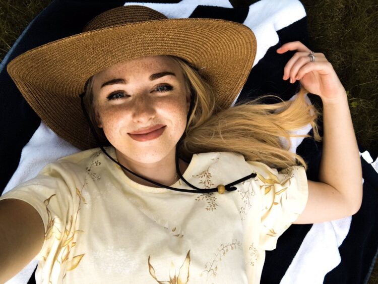 caitlin huber feet 2