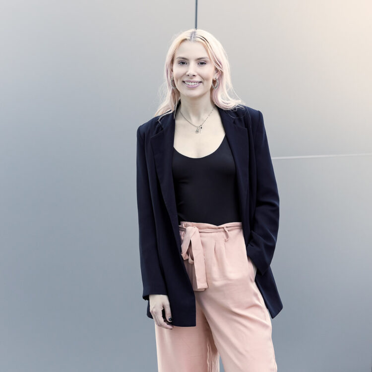 caitlin johnson feet 4