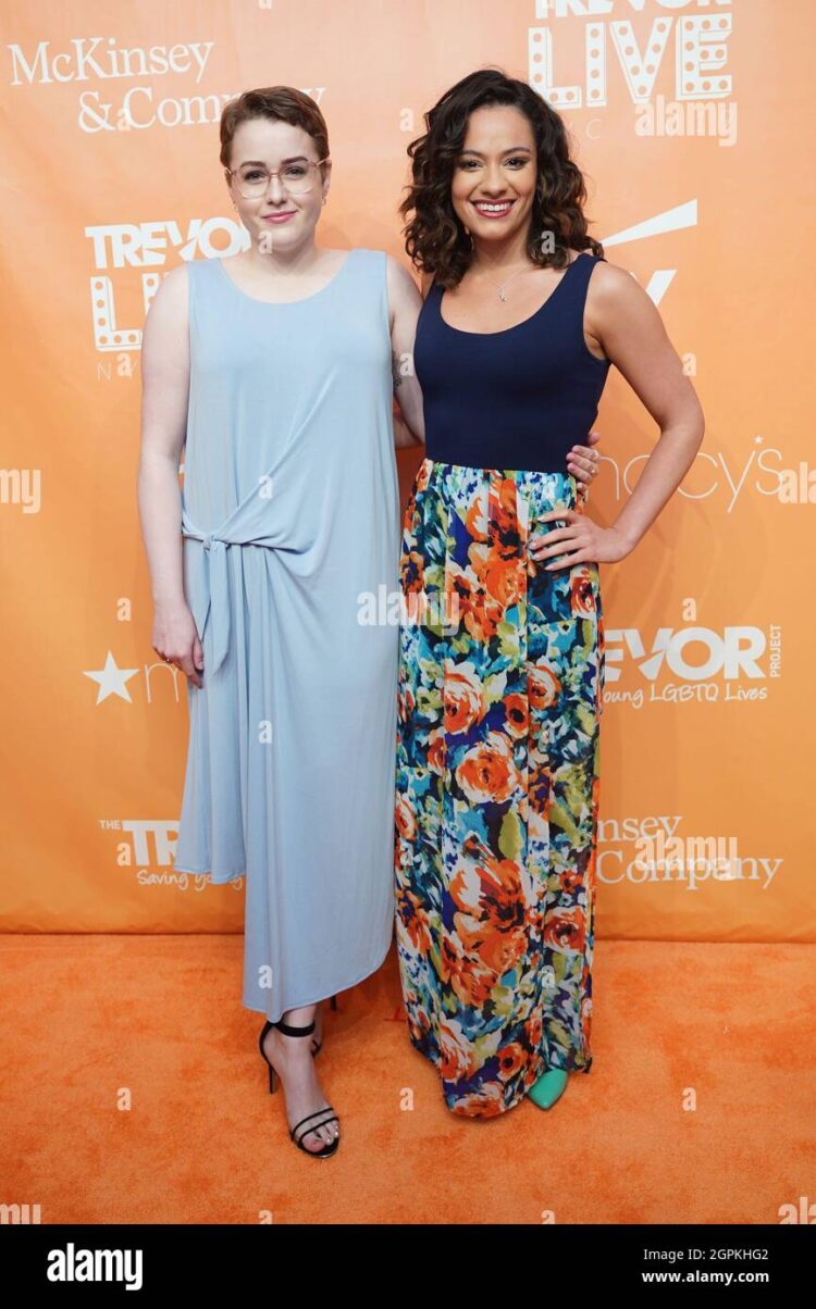 caitlin kinnunen feet 1