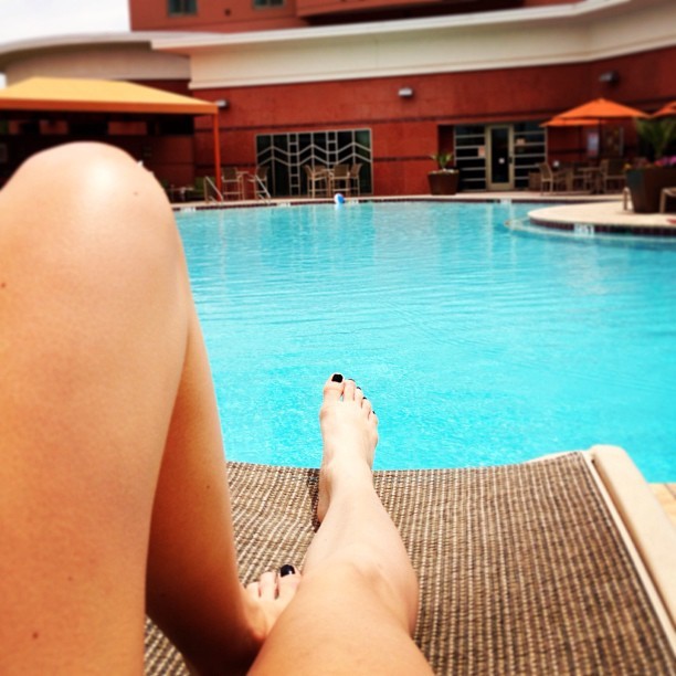 caitlin lawson feet 2