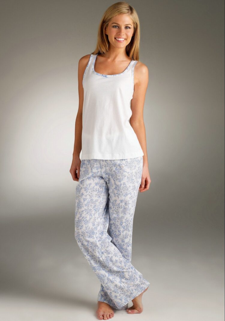 caitlin manley feet 1