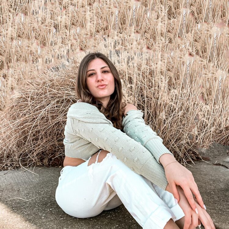 caitlin marie feet 5