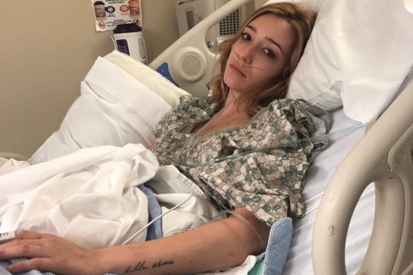 caitlin robinson feet 3