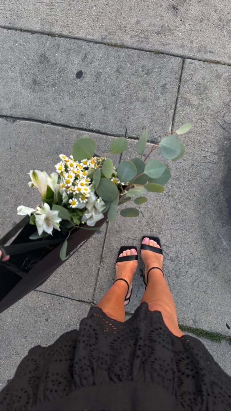 caitlin small feet 2