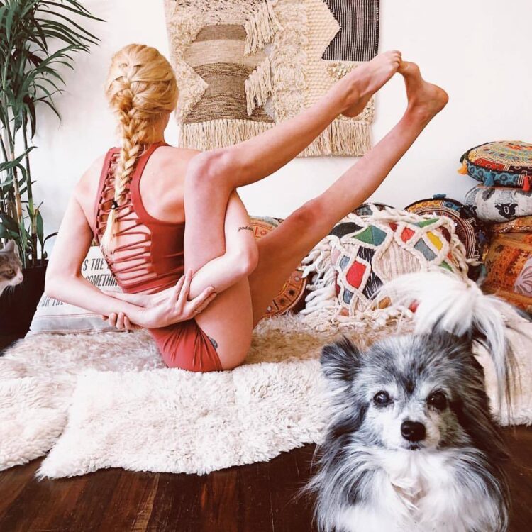 caitlin turner feet 6