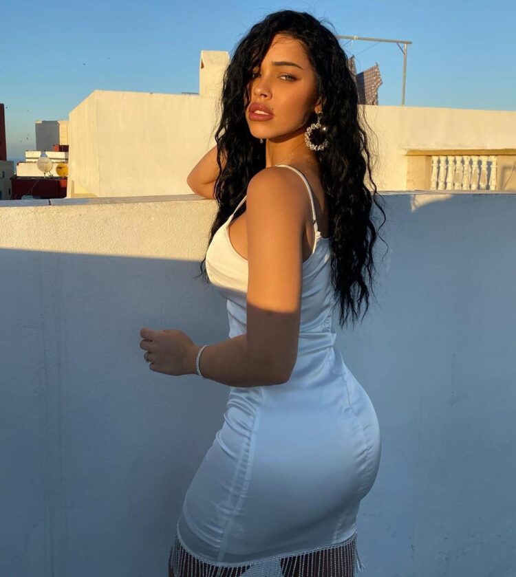 caitlyn anganile feet 1