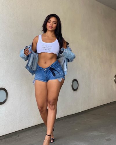 caitlyn anganile feet 5