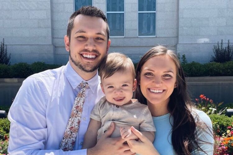 caitlyn kelly wilkinson feet 1