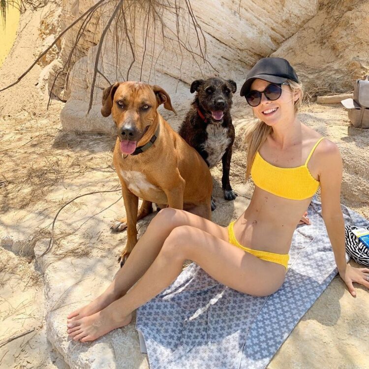 caitlyn shadbolt feet 2