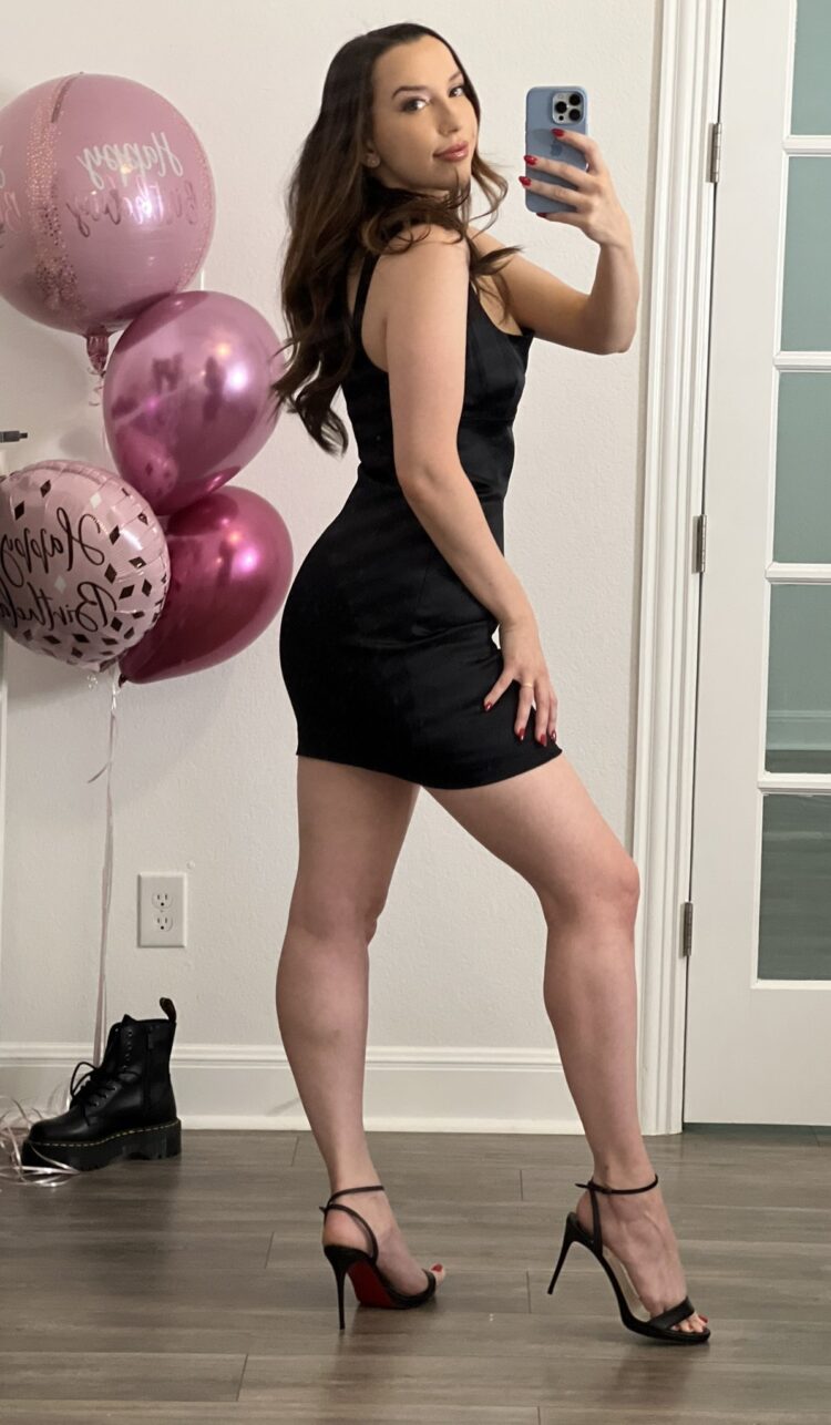 camdyn butler feet 4