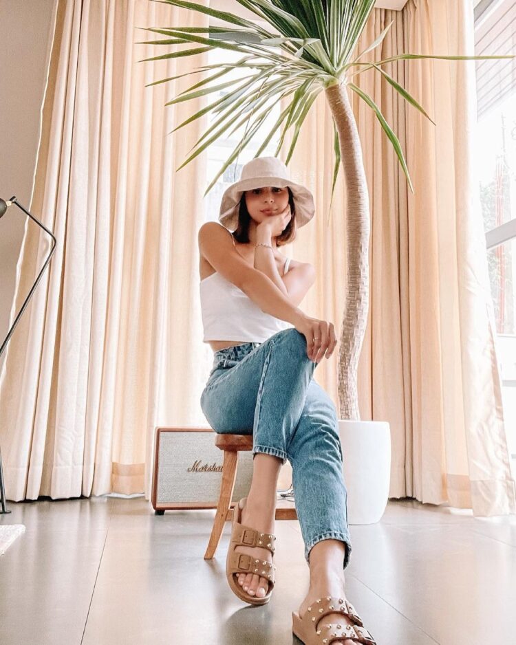 cami barretto feet 2