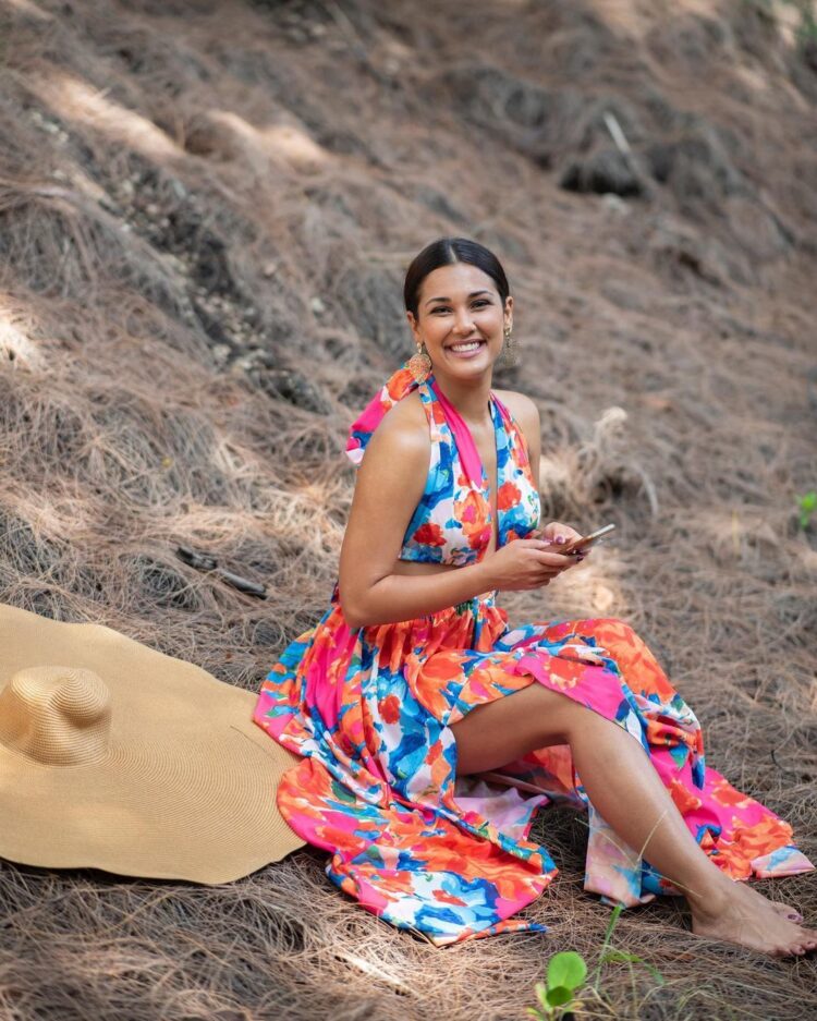 camila arteche feet 3