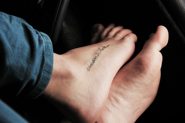 camila carvalho feet