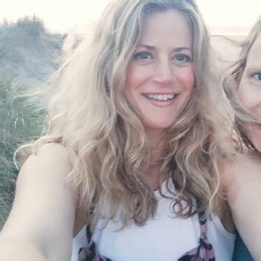 camila castro correa feet 1