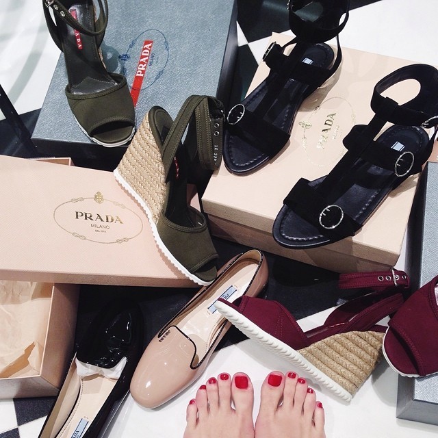 camila coutinho feet 4