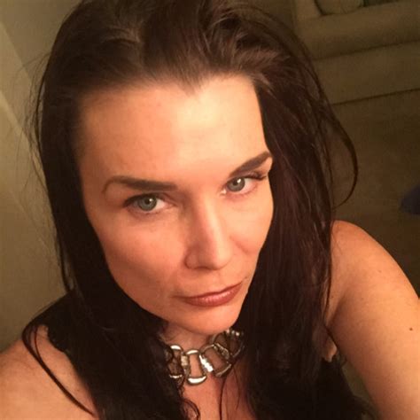 camila gutierrez arbelaez feet 2