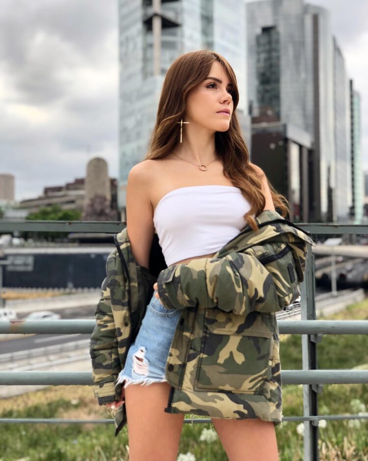 camila kisara feet 1