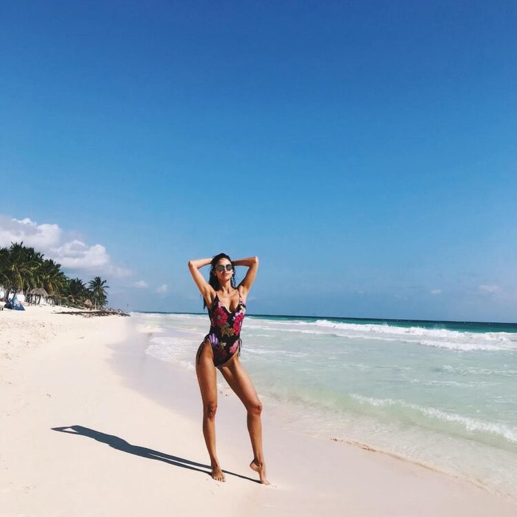 camila morais da paz feet 2