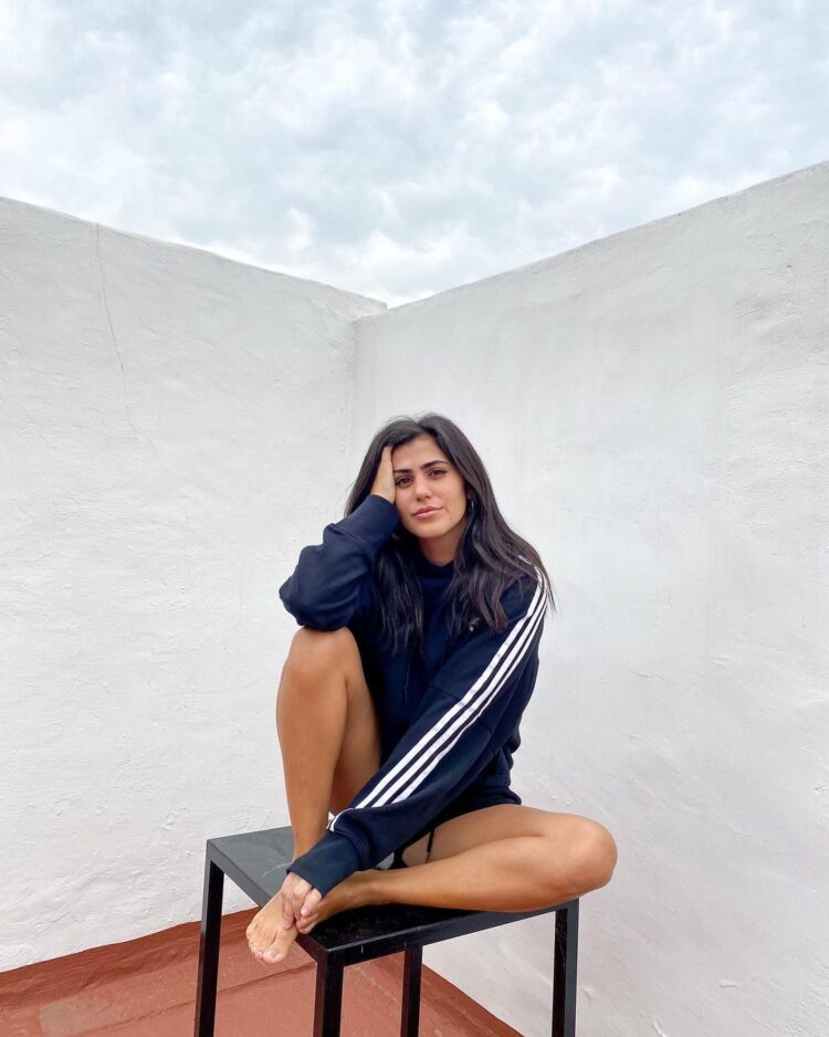 camila moreno feet 4