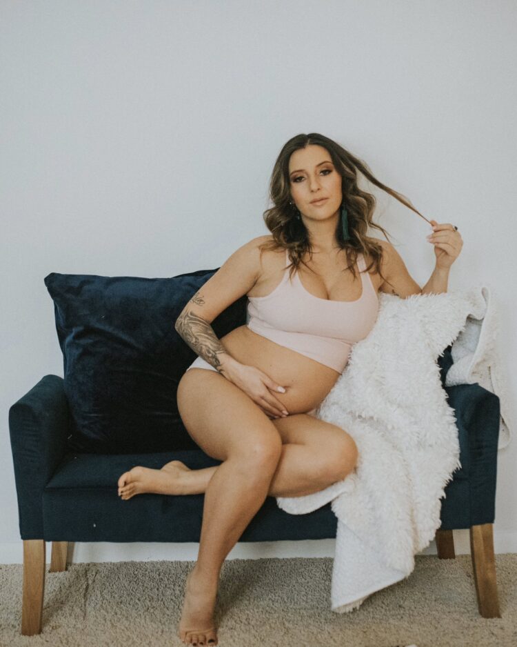 camila nakagawa feet