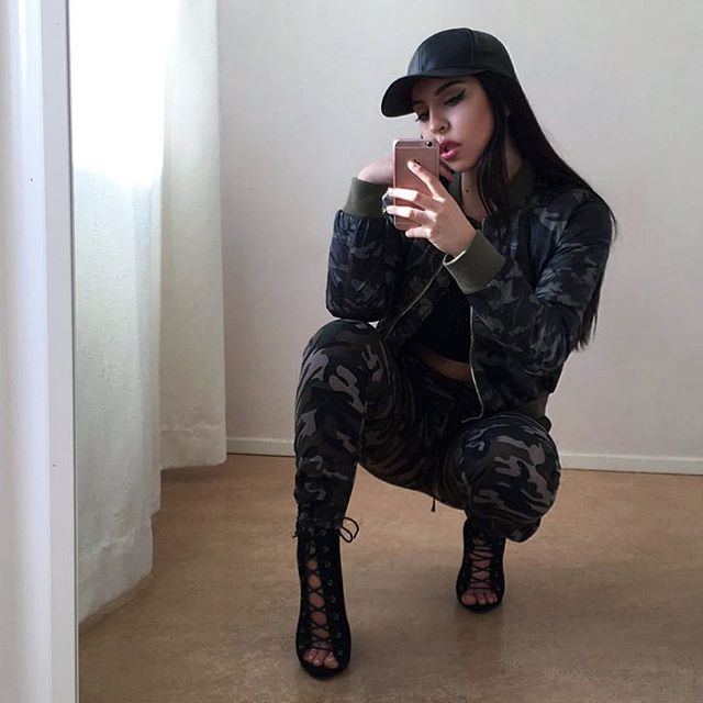 camila paz chavez feet 2