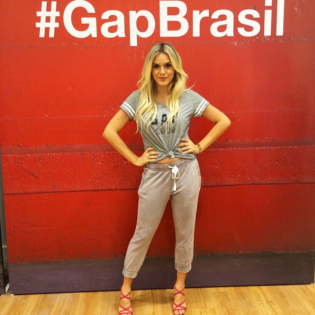 camila santos feet 5