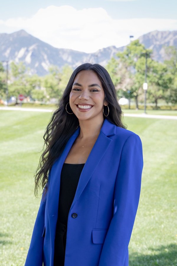 camila uzcategui feet 5