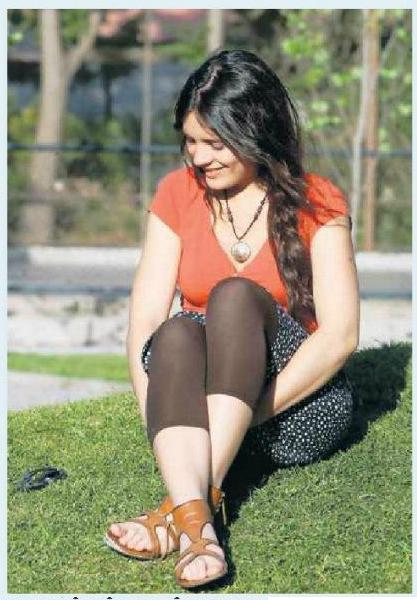 camila vallejo feet 3