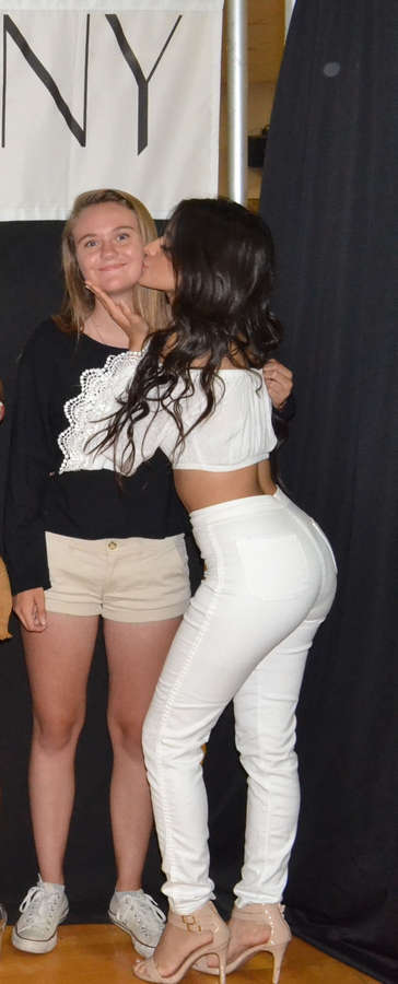 camila vertiz feet 5